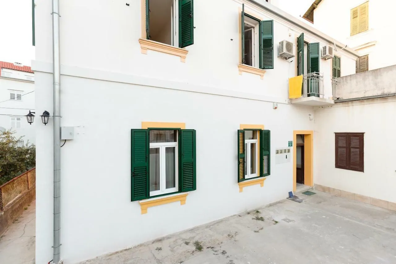 Roko Luxury Rooms 1 Split Guest house