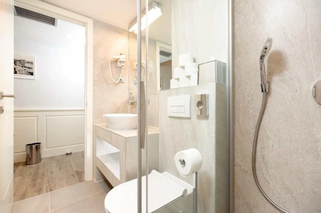 Guest house Roko Luxury Rooms 1 Split