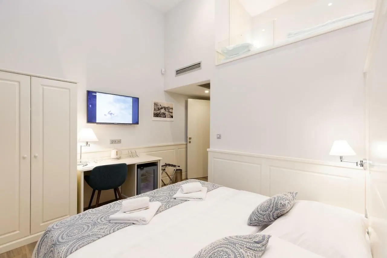 **** Guest house Roko Luxury Rooms 1 Split Croatia